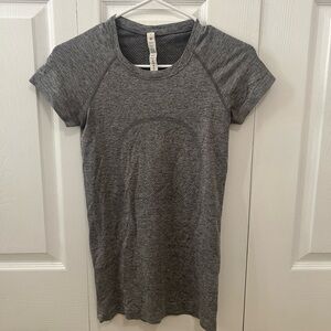 heathered grey lululemon top